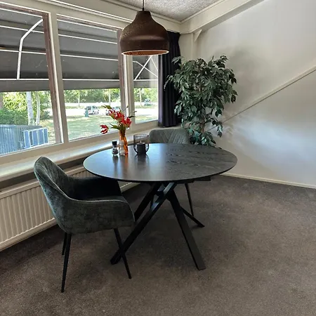 Konukevi De Strandgaper 4*