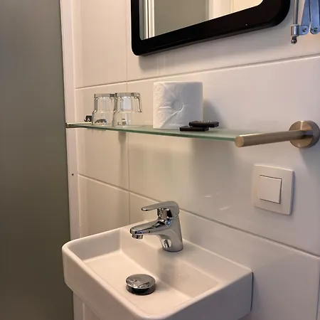 De Strandgaper Konukevi 4*